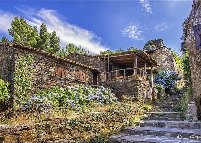 Telhados De Xisto Lousã